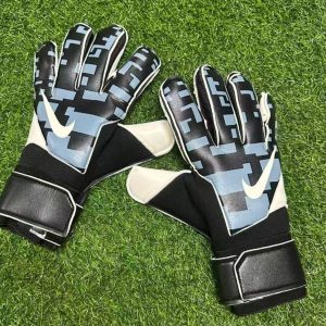 guantes nike negro con cuadros